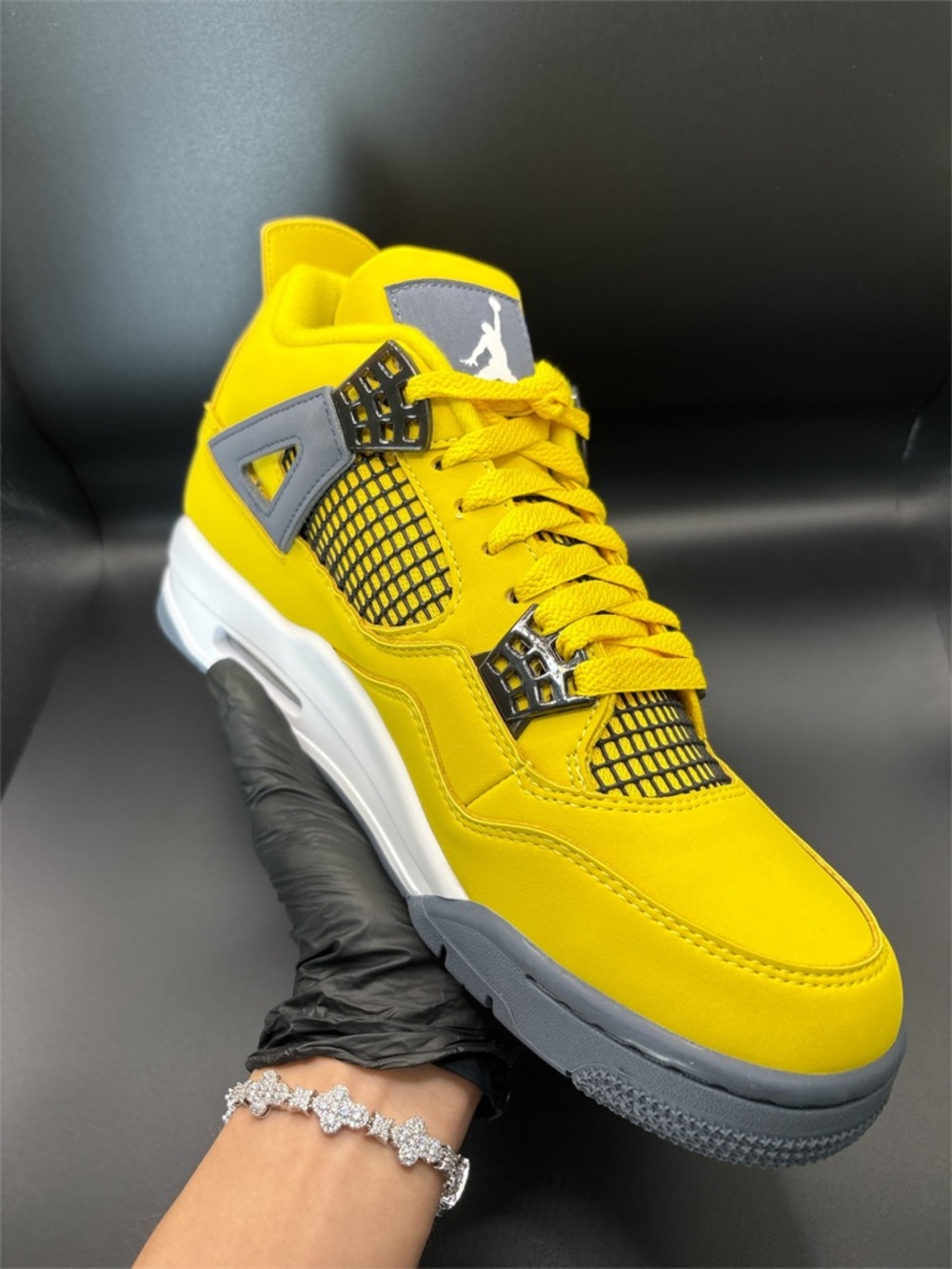 Air Jordan 4 Retro “Lighting”